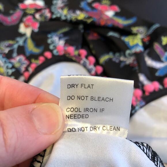 Tracy Negoshian Tiana Black Paisley floral shift dress size Medium NWT - Picture 13 of 16